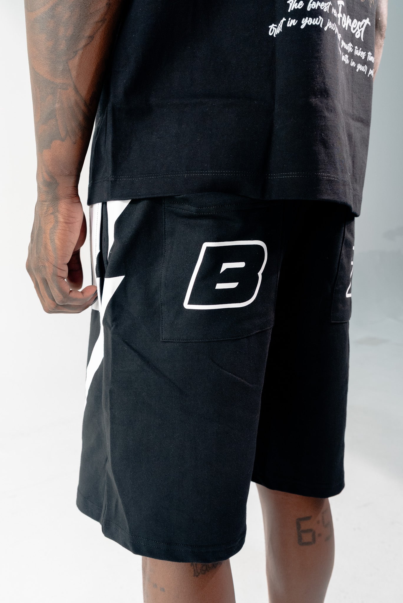 Lightning Bolt Shorts (BLACK)