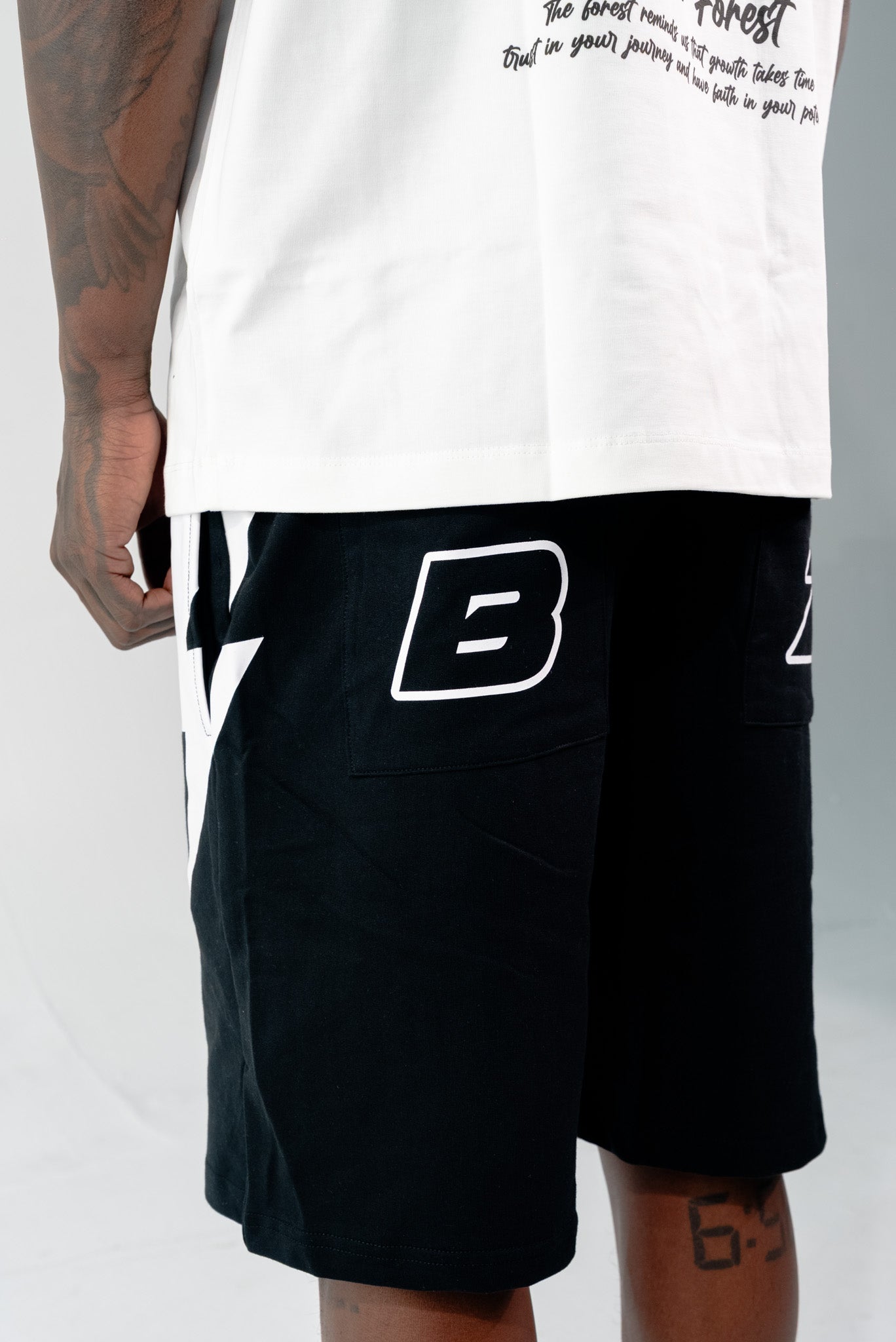 Lightning Bolt Shorts (BLACK)